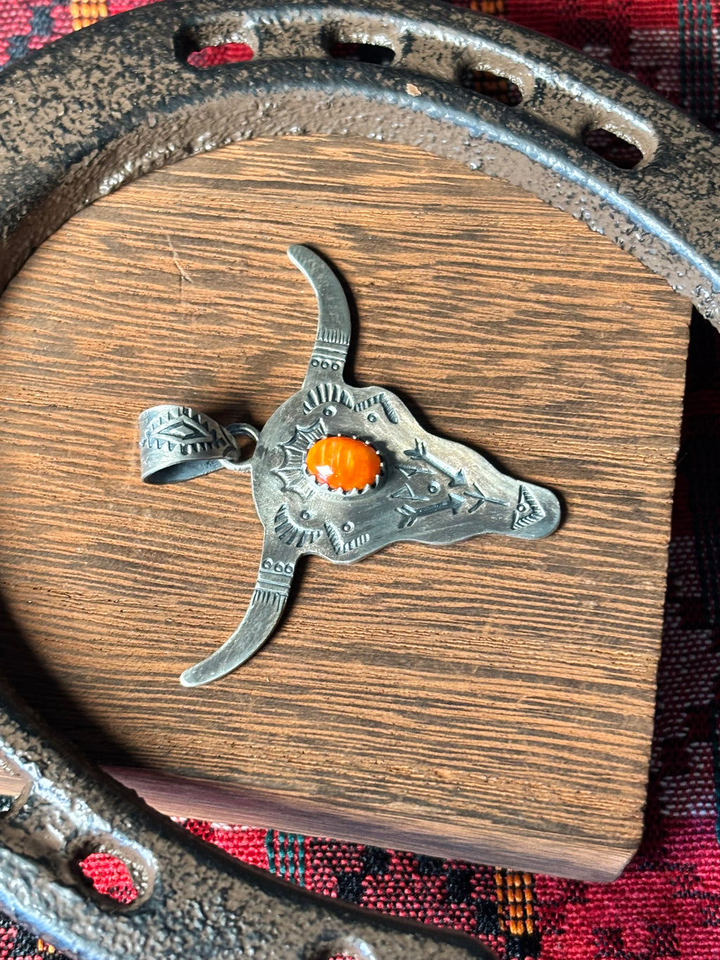 Spiny Oyster Bull Skull Pendant | 925 Sterling Silver Z001