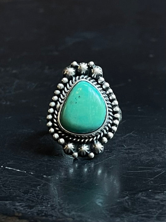 Kingman Turquoise Oval Ring | Sterling Silver | Size 7 | A326