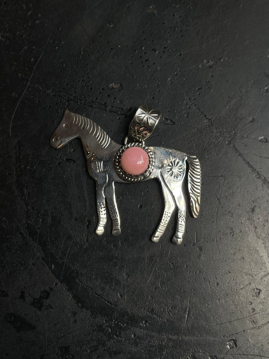 Pink Conch Horse Pendant | 925 Sterling Silver E254