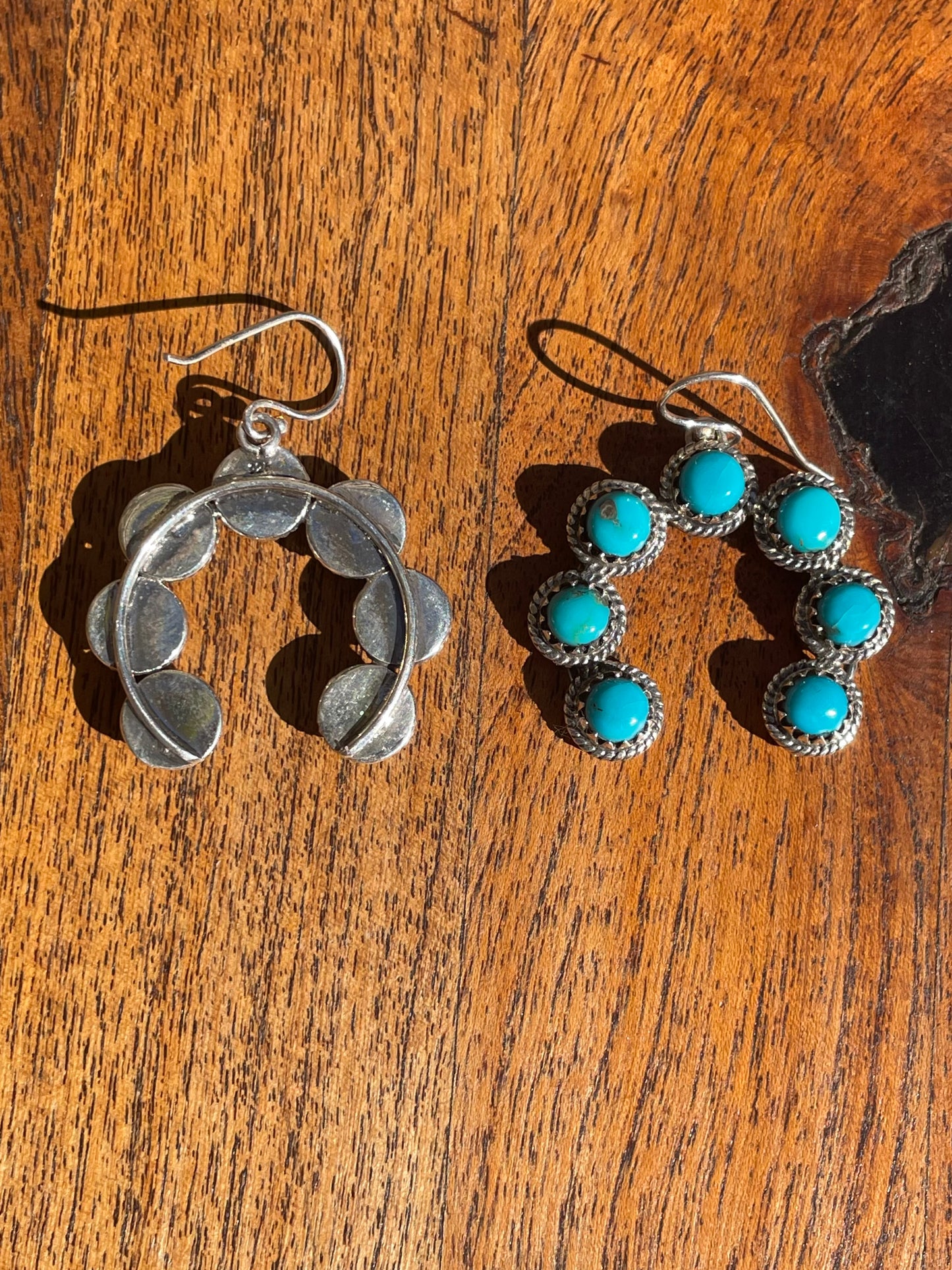 Kingman Turquoise Naja Dangle Earrings | 925 Sterling Silver C832