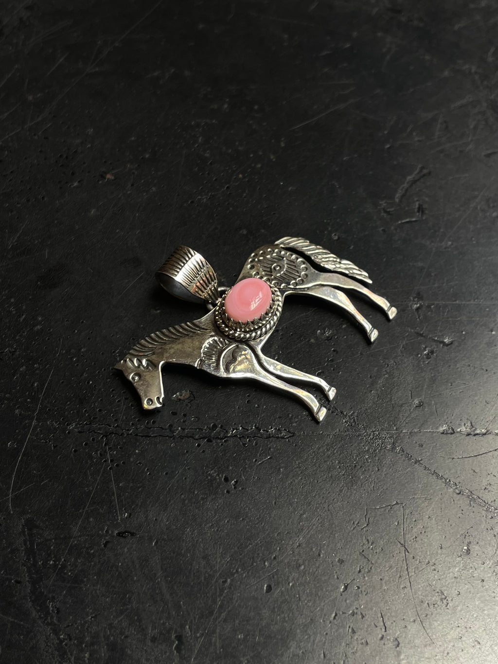 Pink Conch Horse Pendant | 925 Sterling Silver E263