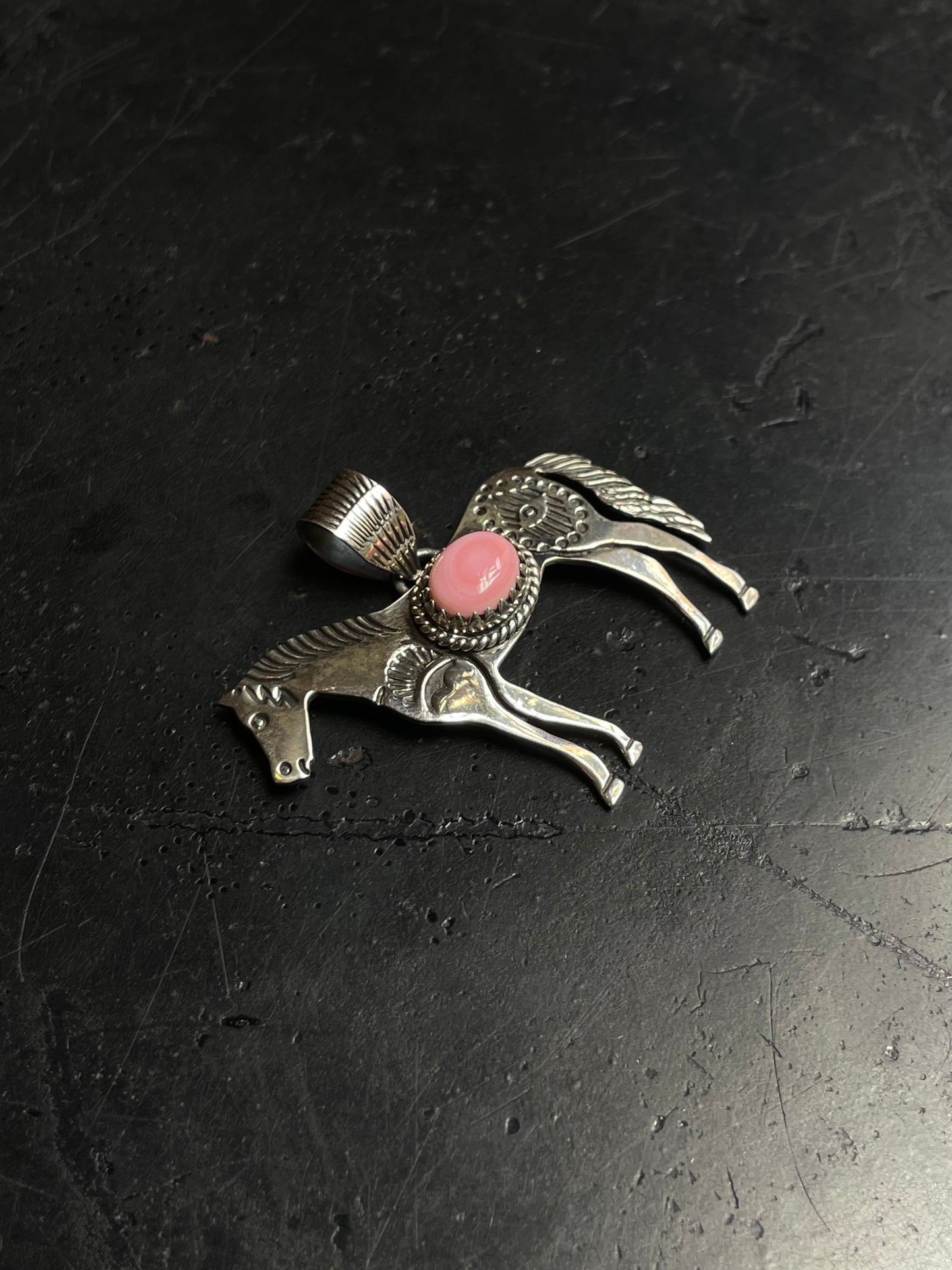 Pink Conch Horse Pendant | 925 Sterling Silver E263
