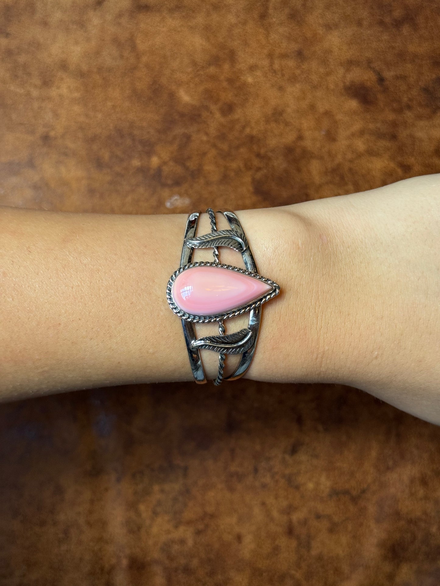 Pink Conch Tear Drop Cuff | Sterling Silver | C107