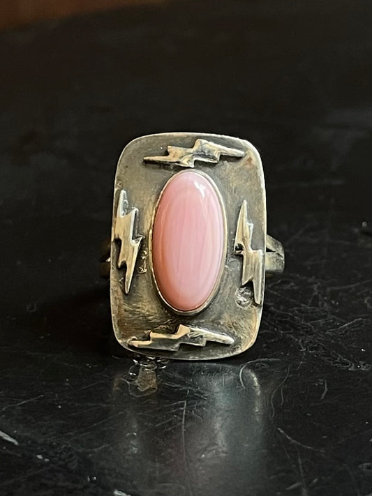 Pink Conch Lightning Ring Size 8 | Sterling Silver E905