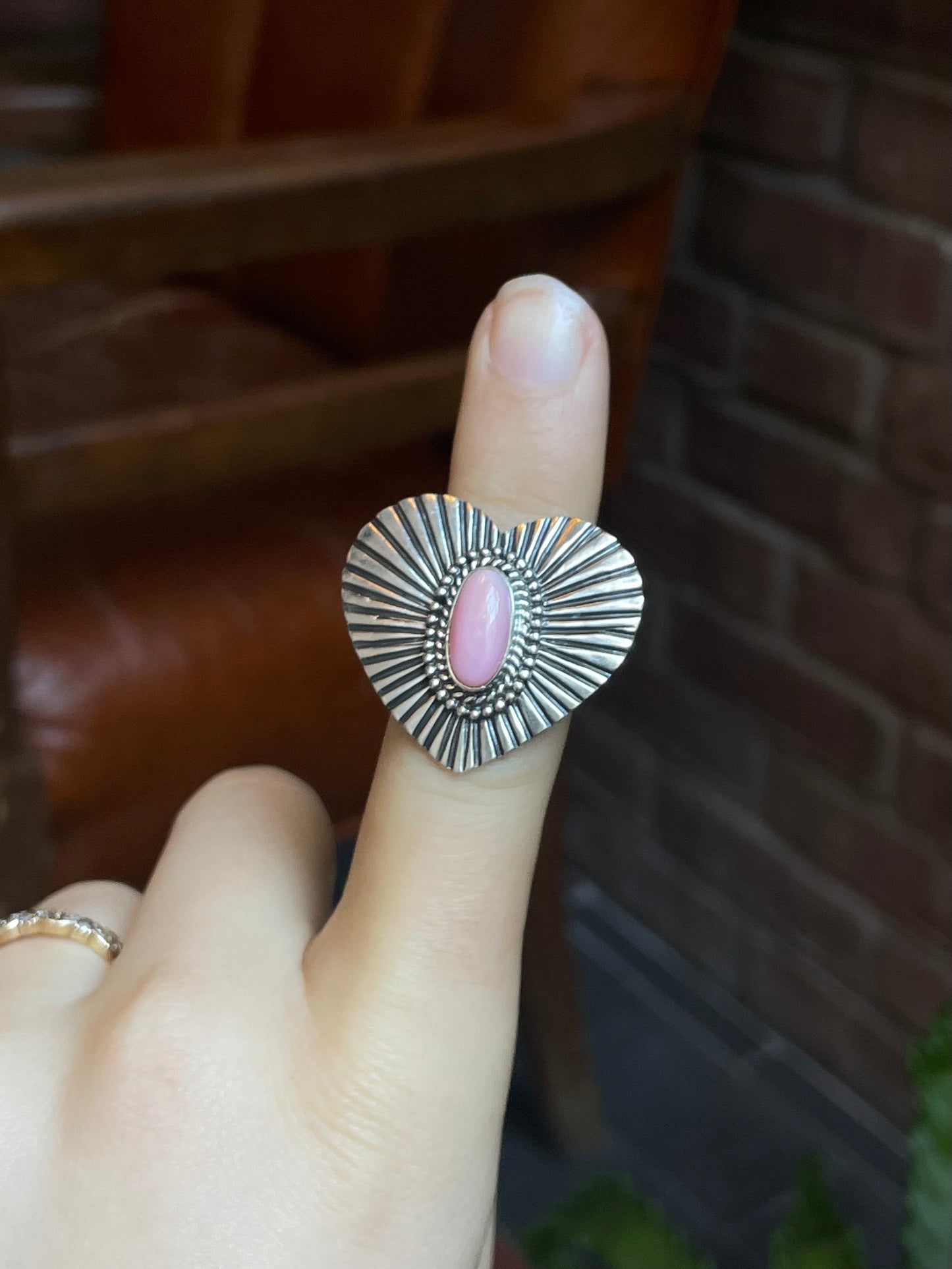 Pink Conch Heart Ring | Sterling Silver | Size 7 | A341