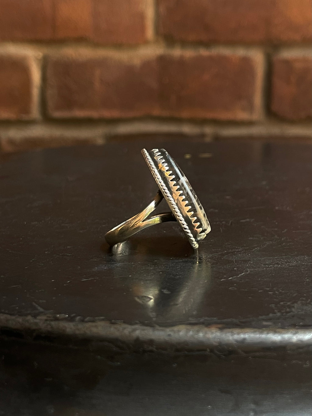 White Buffalo Ring Size 8 | 925 Sterling Silver G647
