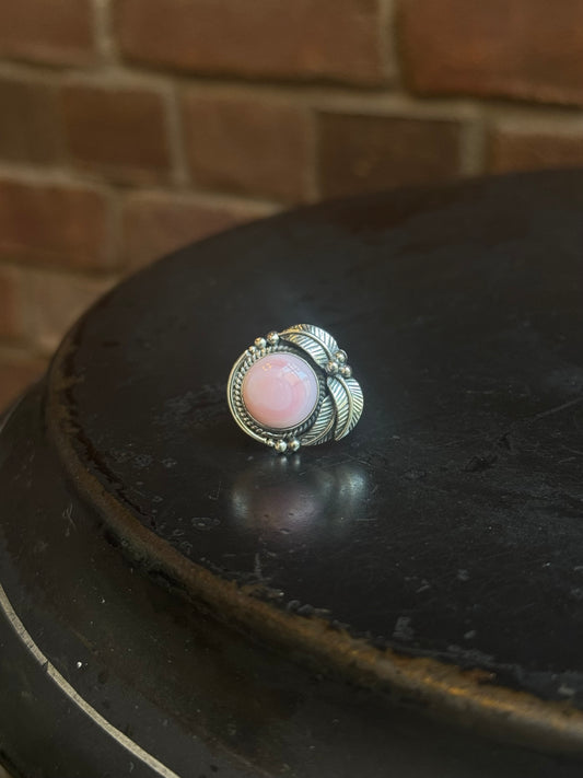 Pink Conch Feather Ring | Sterling Silver | Size 6 | C177