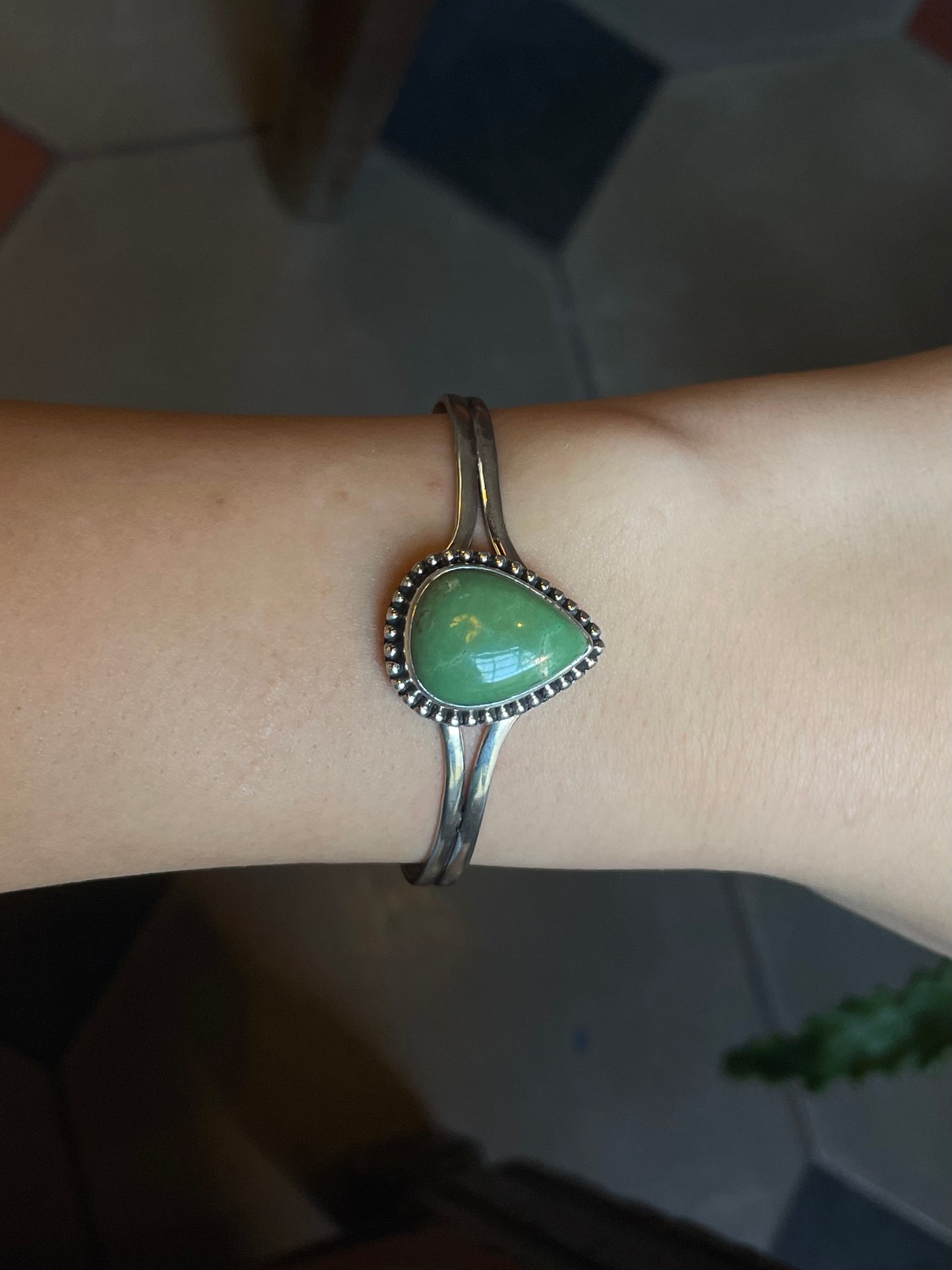 Kingman Turquoise Teardrop Cuff | 925 Sterling Silver E494
