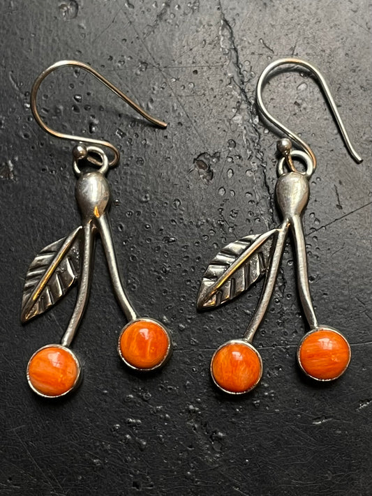 Spiny Oyster Cherry Stud Earrings | 925 Sterling Silver G245