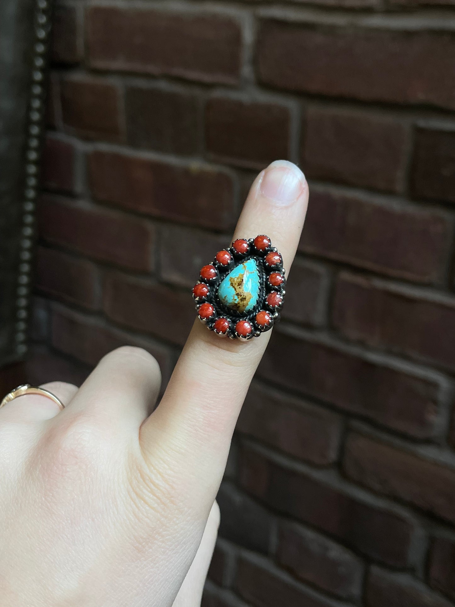 Kingman Turquoise Coral Cluster Ring Size 7 | 925 Sterling Silver E163