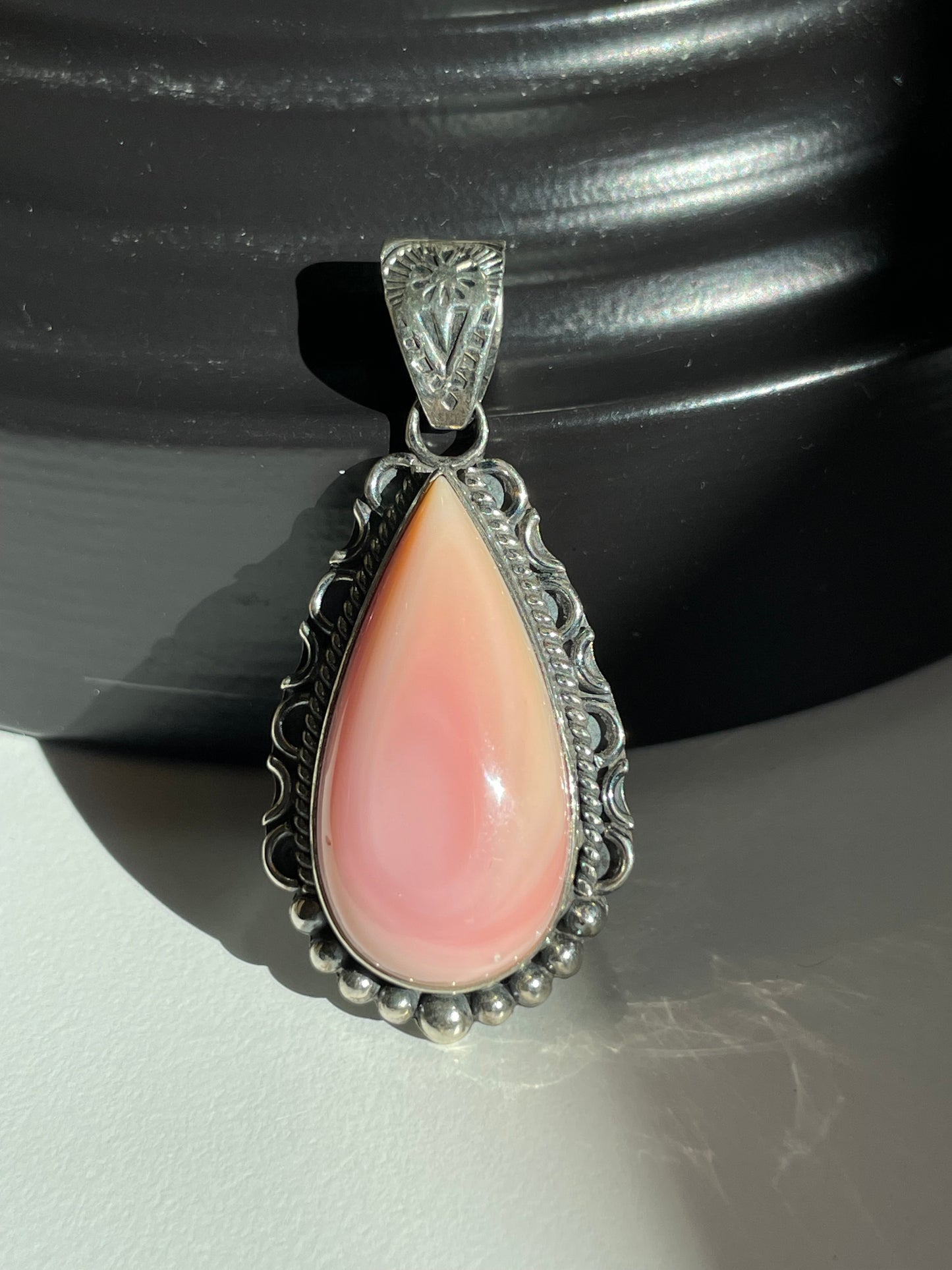 Pink Conch Tear Drop Pendant | Sterling Silver 925 B855
