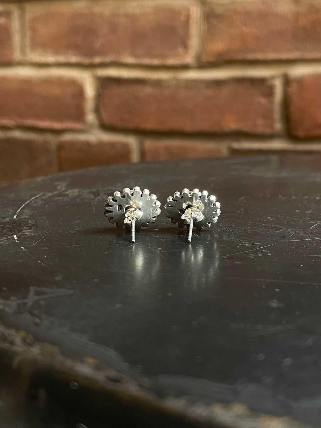 Spiny Oyster Stud Earrings | 925 Sterling Silver E807