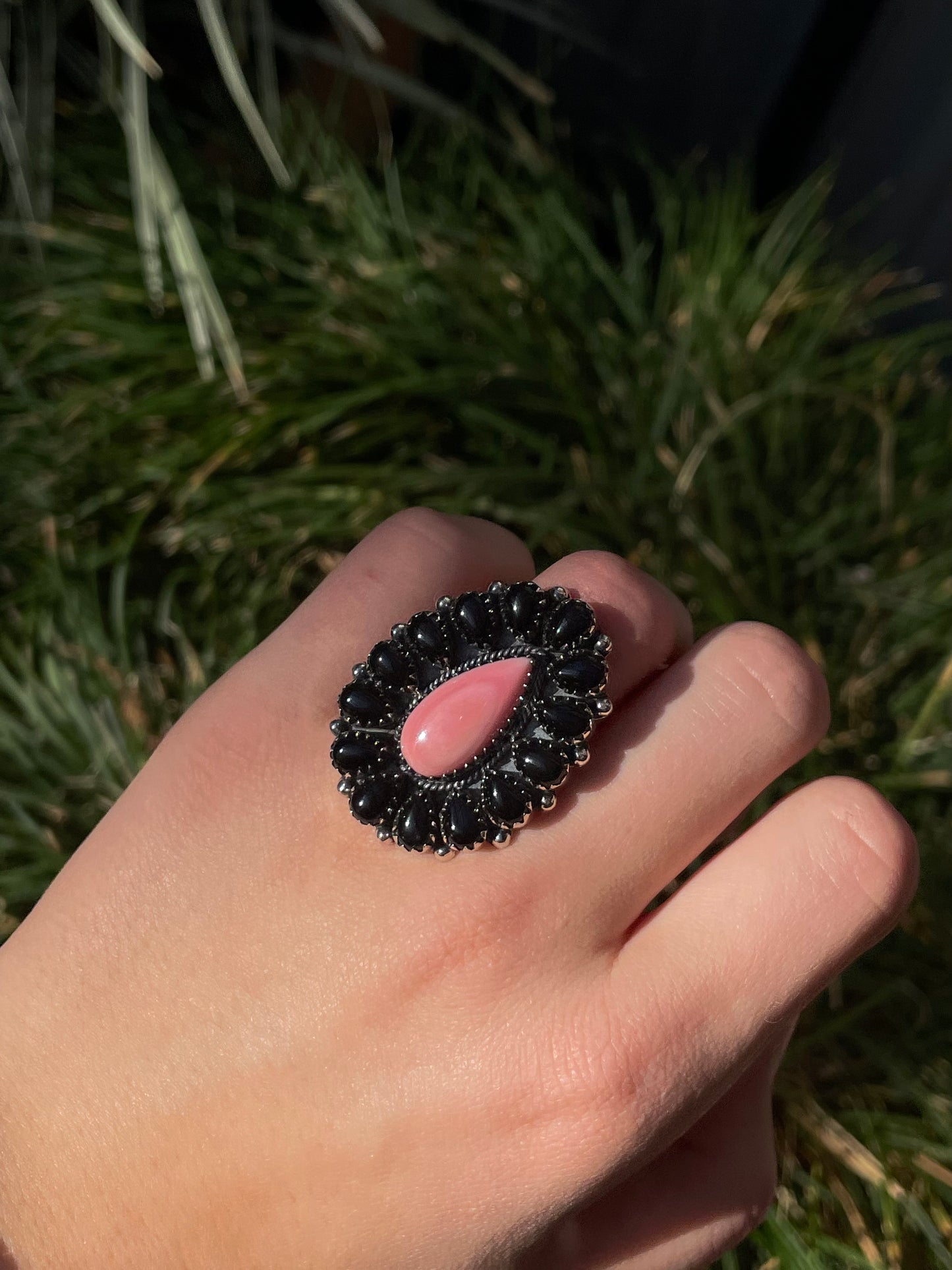 Pink Conch & Black Onyx Ring | Sterling Silver 925 | Size 7 C801