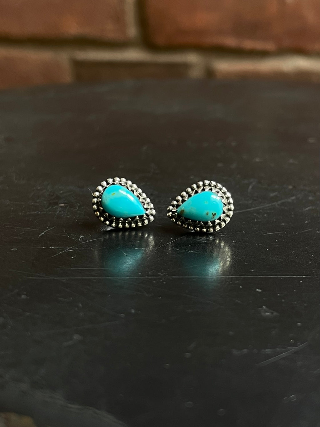 Kingman Turquoise Teardrop Stud Earrings | 925 Sterling Silver E811