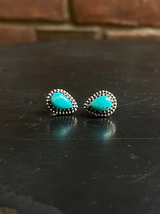 Kingman Turquoise Teardrop Stud Earrings | 925 Sterling Silver E811