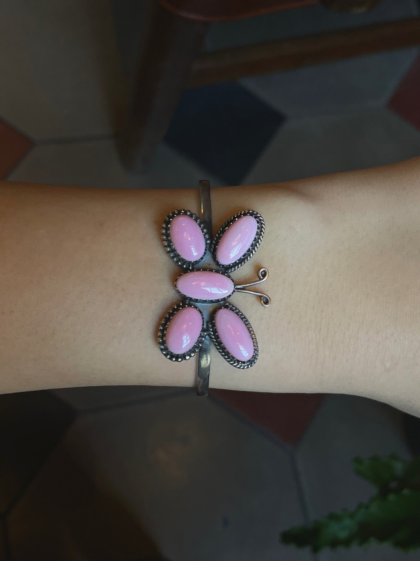 Pink Conch Butterfly Cuff | 925 Sterling Silver E497