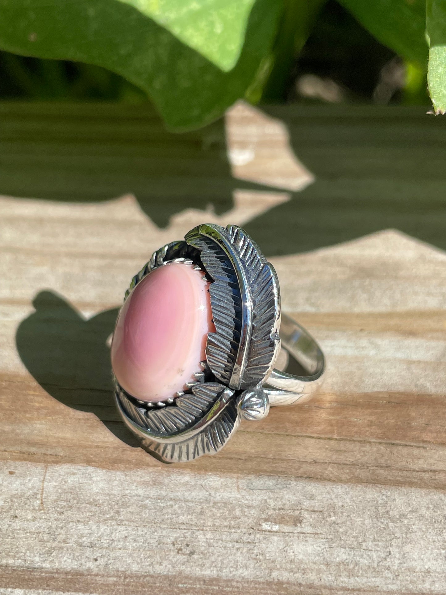 Pink Conch Leaf Design Ring | 925 Sterling Silver | Size 7.5 B334