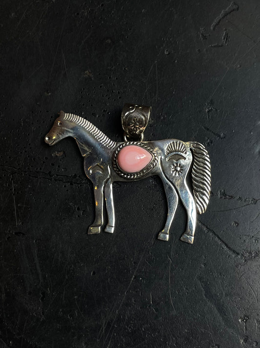 Pink Conch Horse Pendant | 925 Sterling Silver E253