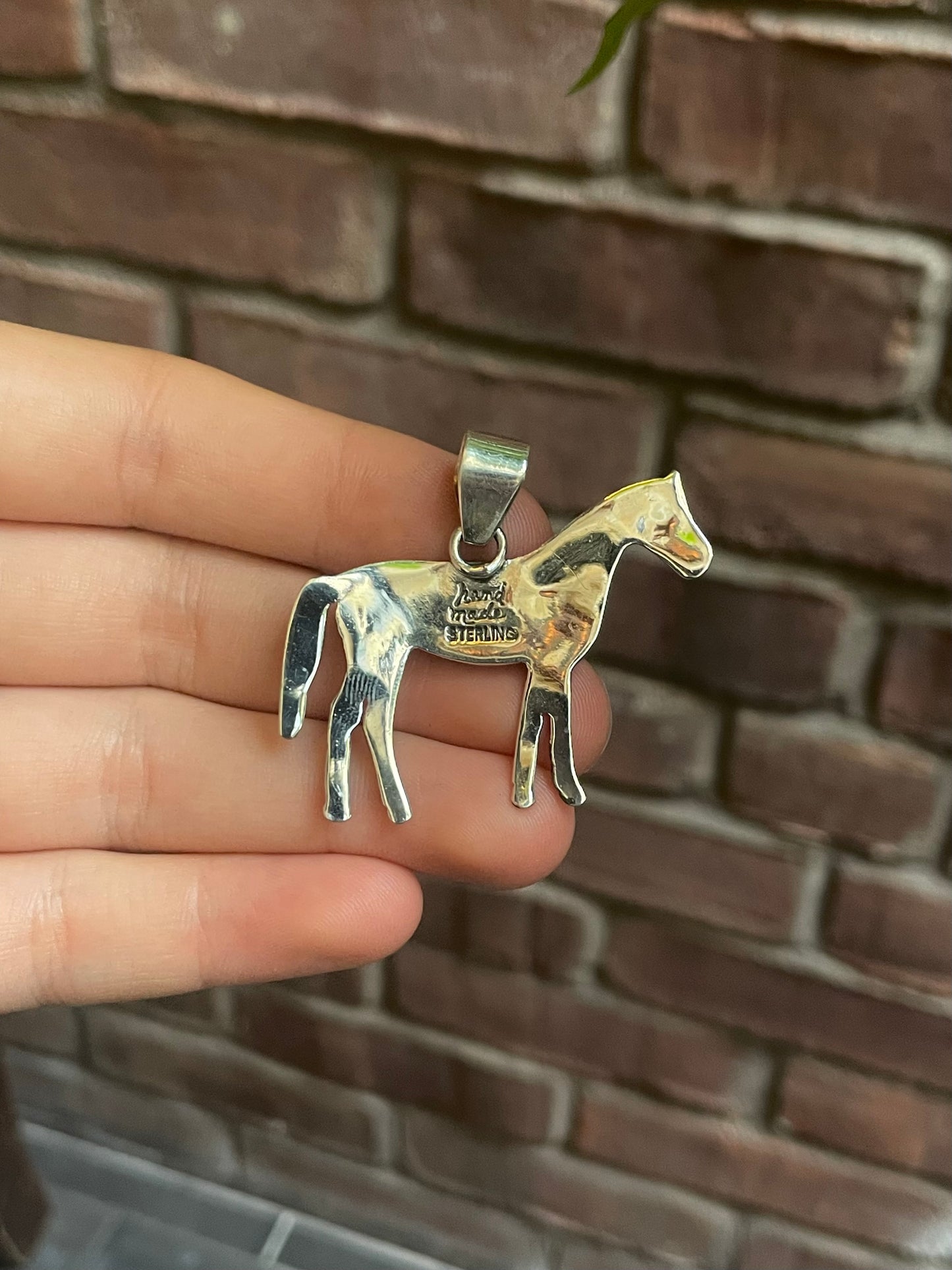 Spiny Oyster Horse Pendant | 925 Sterling Silver C541