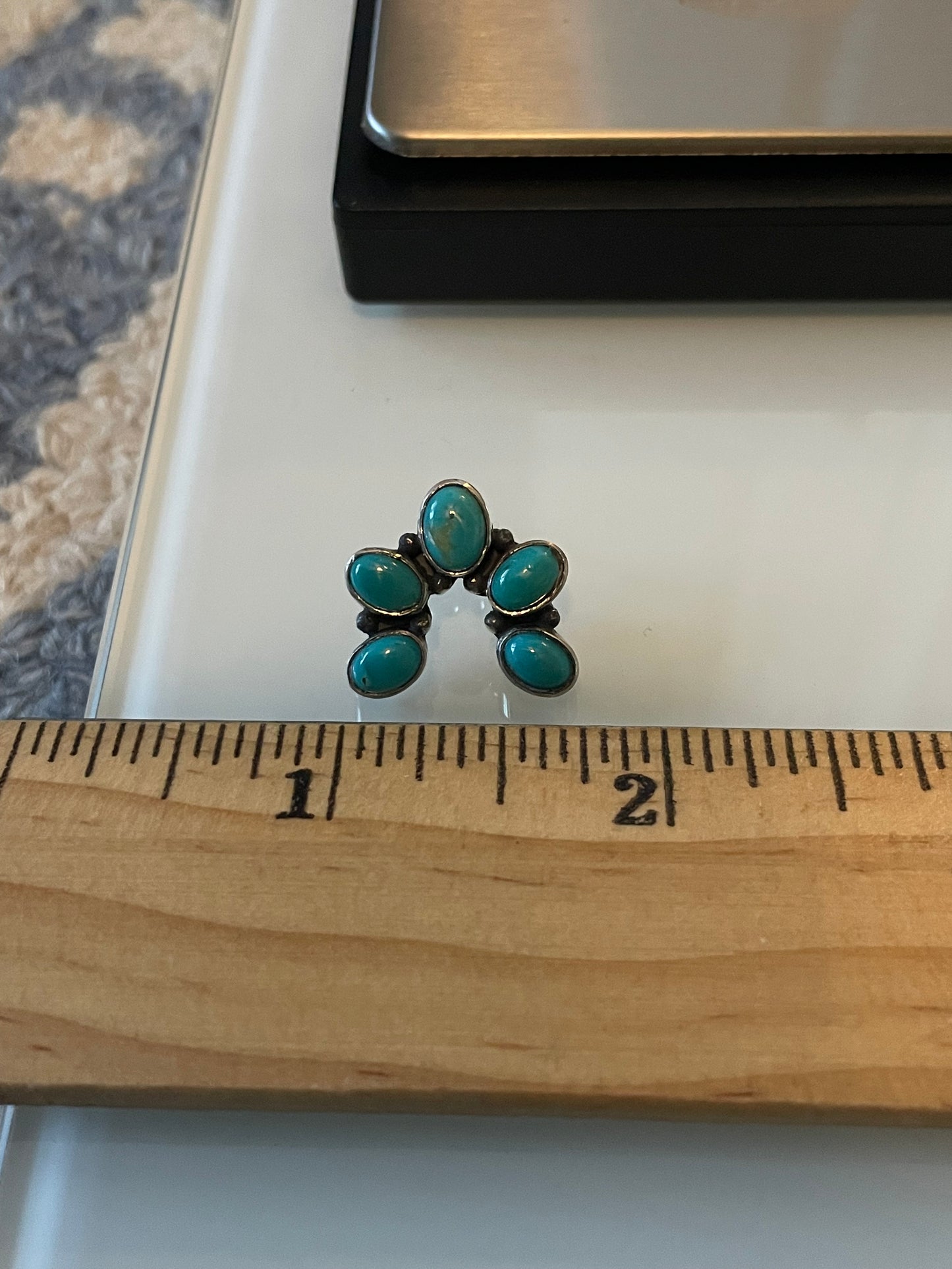 Kingman Turquoise Naja Earrings | Cluster Stud E654