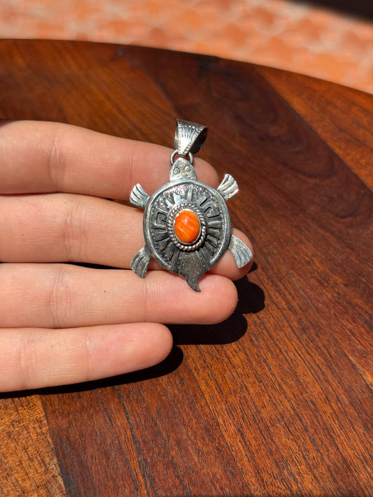 Spiny Oyster Animal Pendant | Sterling Silver | A624