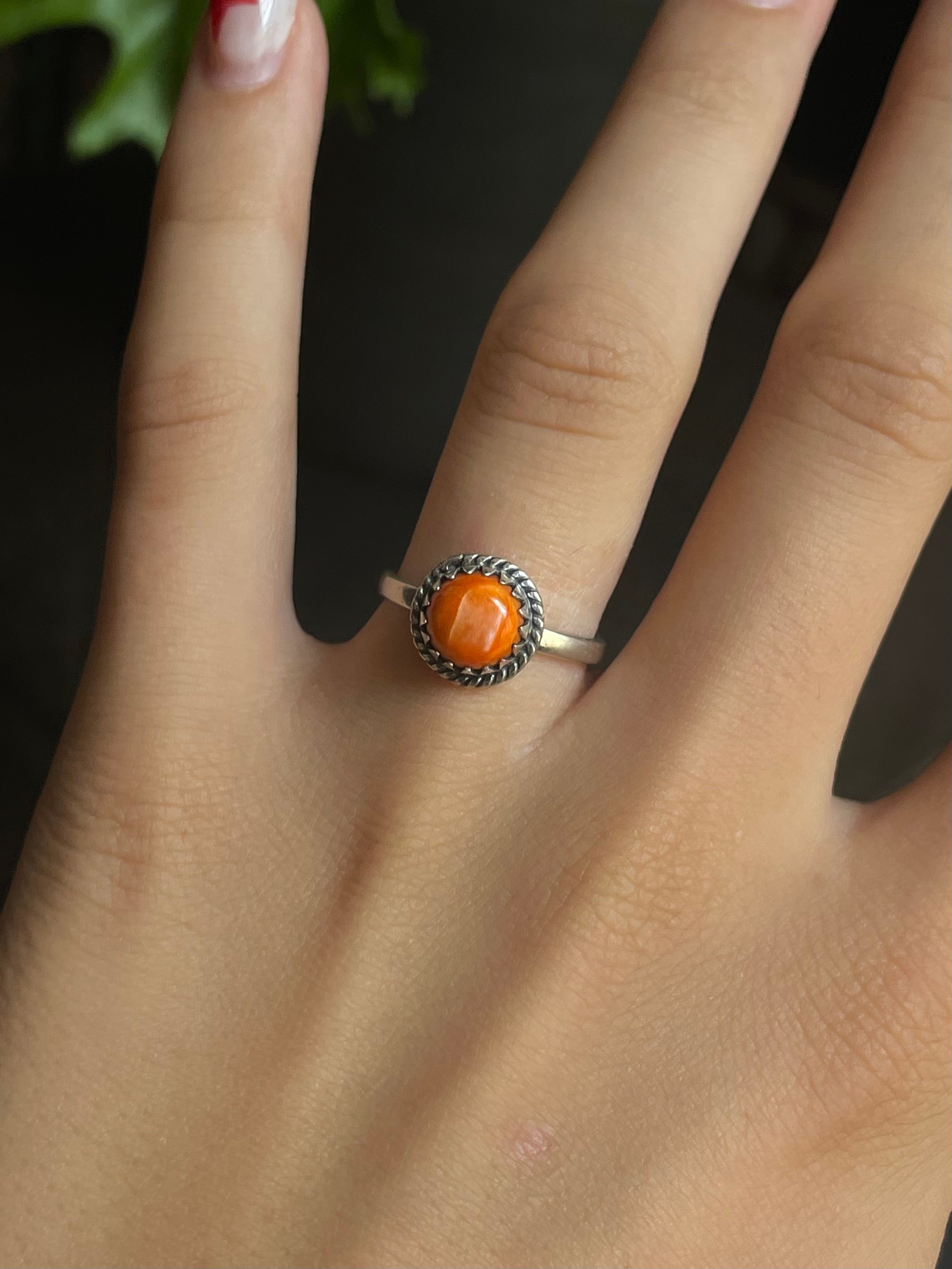 Spiny Oyster Ring Size 7 | 925 Sterling Silver G552