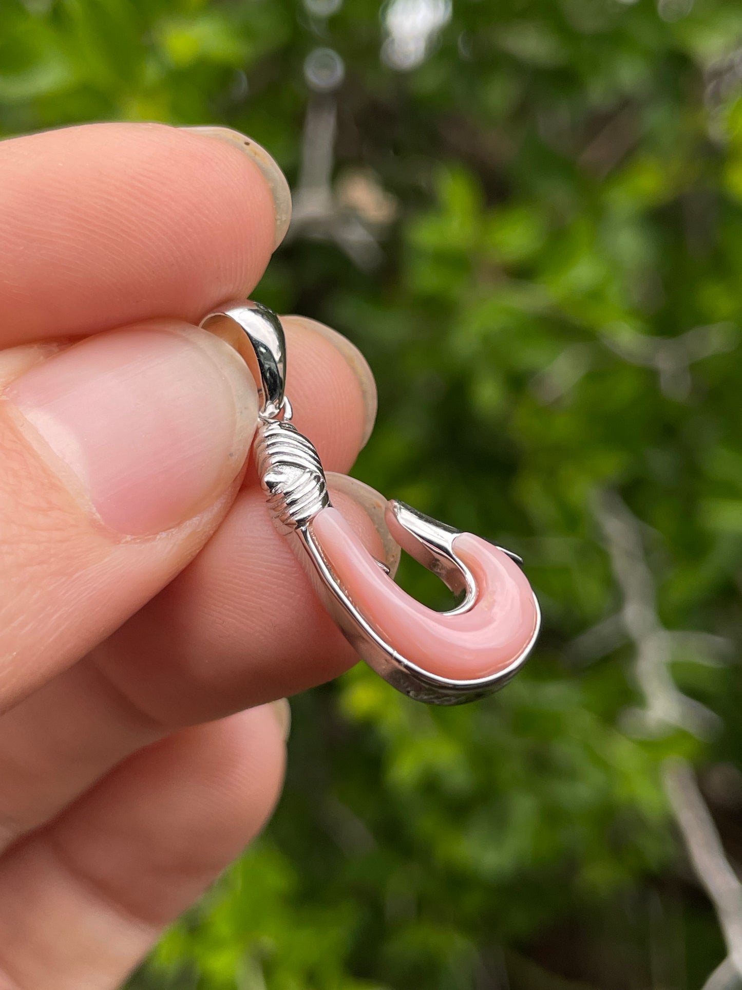Pink Conch Fish Hook Pendant | 925 Sterling Silver B616