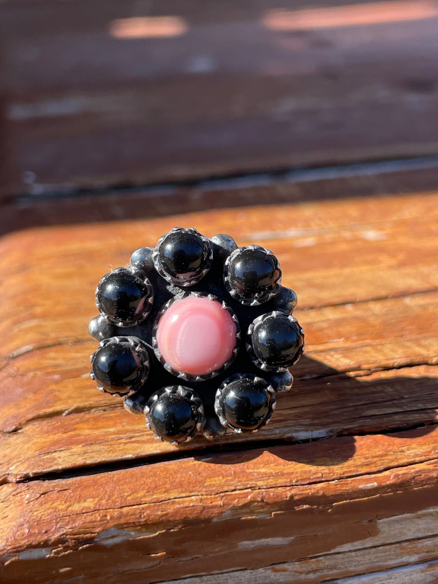 Pink Conch & Black Onyx Ring Size 7 | 925 Sterling Silver B942