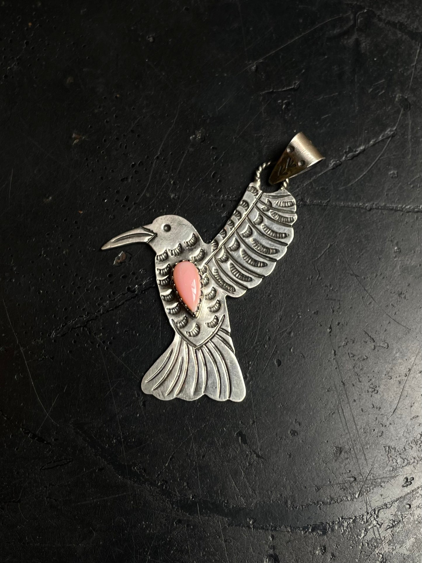 Pink Conch Hummingbird Pendant | 925 Sterling Silver C995