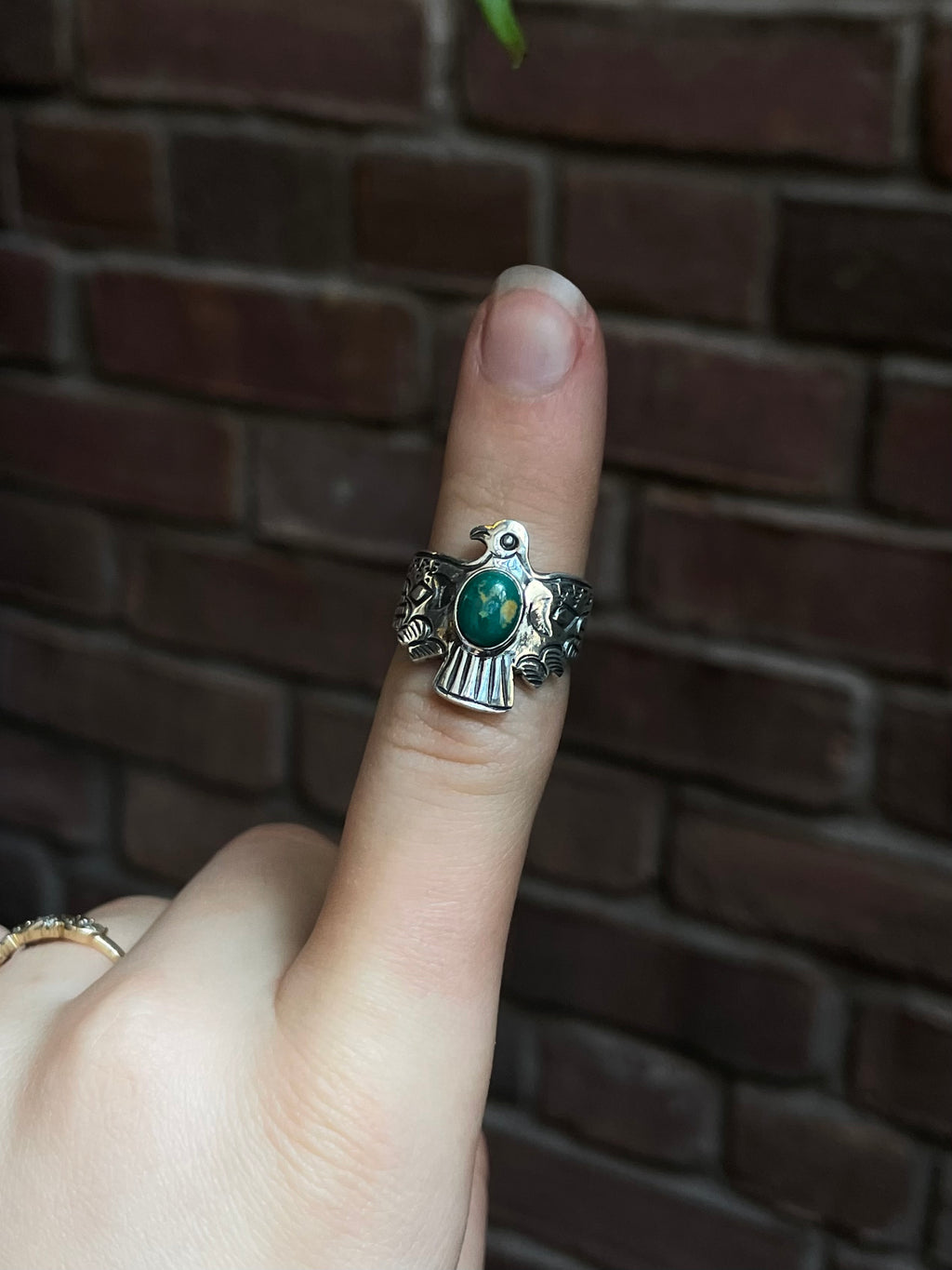 Kingman Turquoise Thunderbird Ring | 925 Sterling Silver | Size 6.75 E307