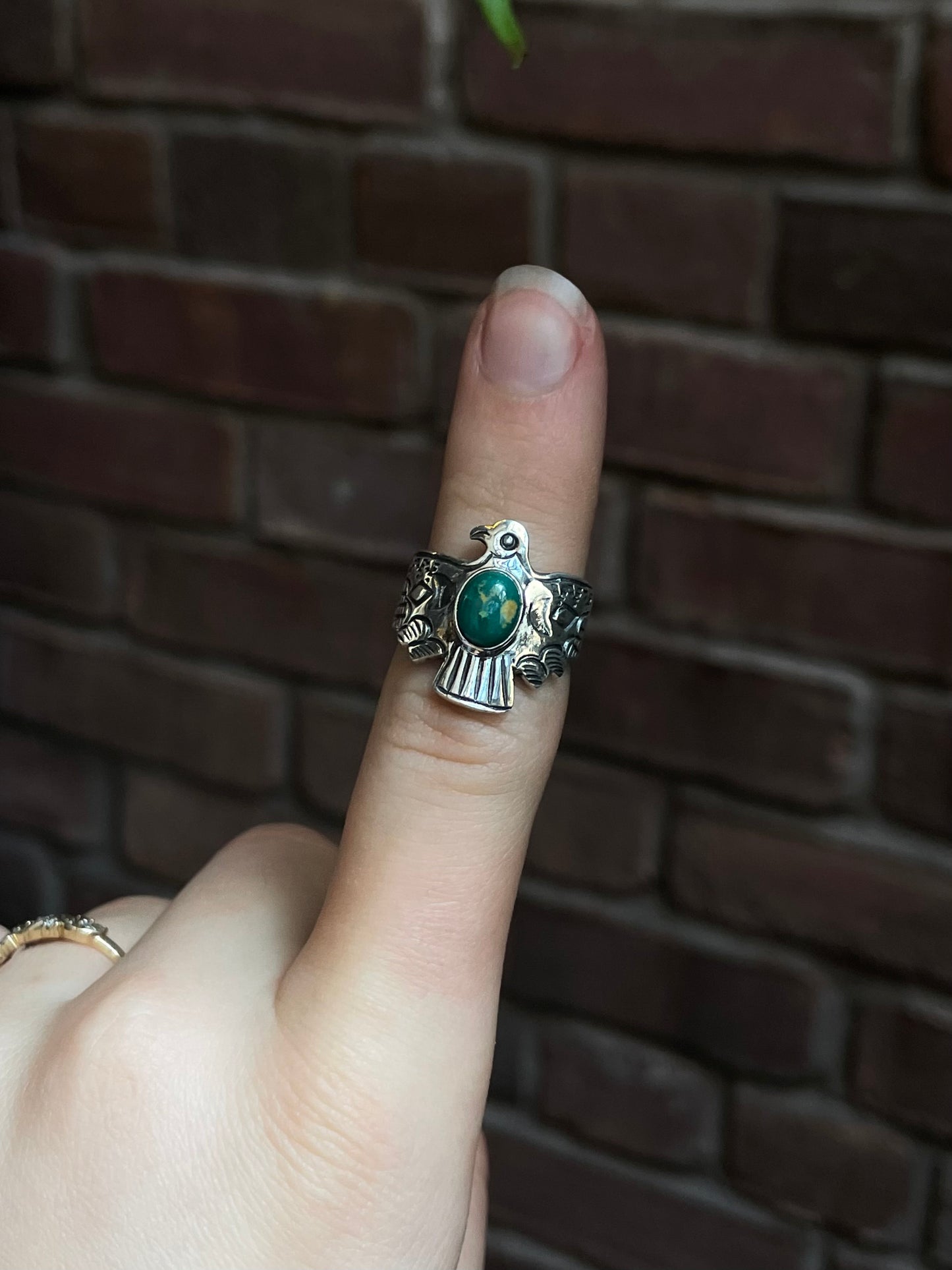 Kingman Turquoise Thunderbird Ring | 925 Sterling Silver | Size 6.75 E307