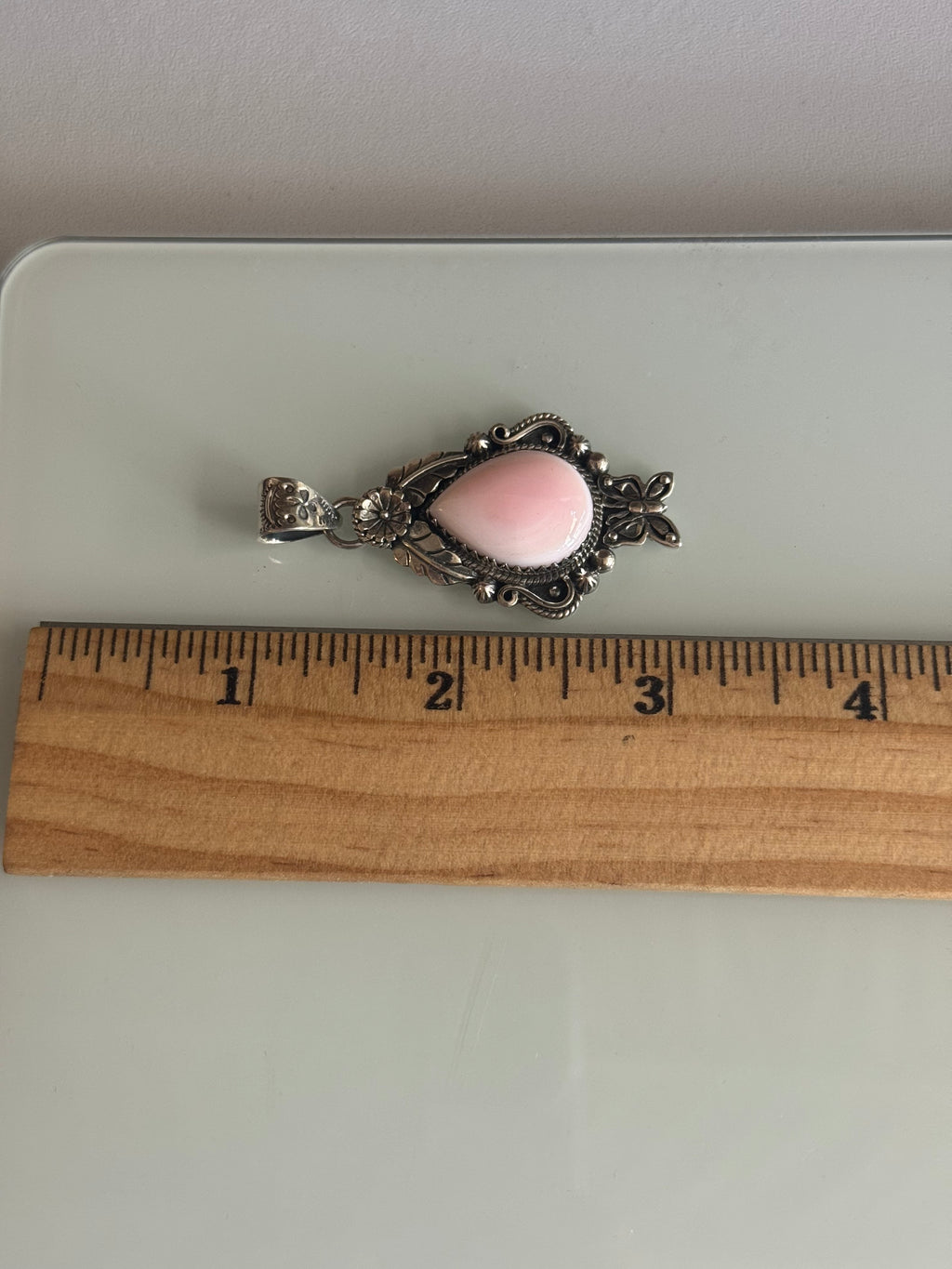 Pink Conch Tear Drop Pendant | Sterling Silver | A914