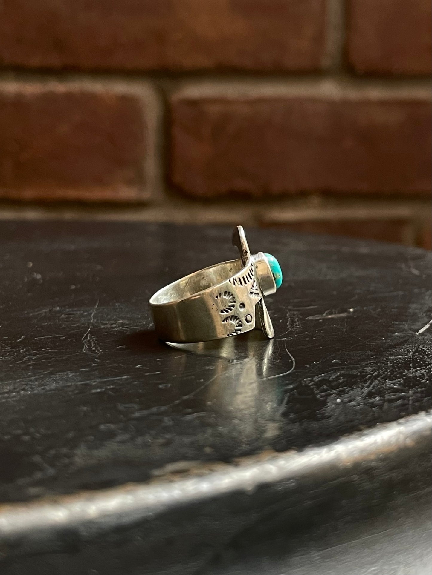 Kingman Turquoise Thunderbird Ring Size 7 | 925 Sterling Silver E737