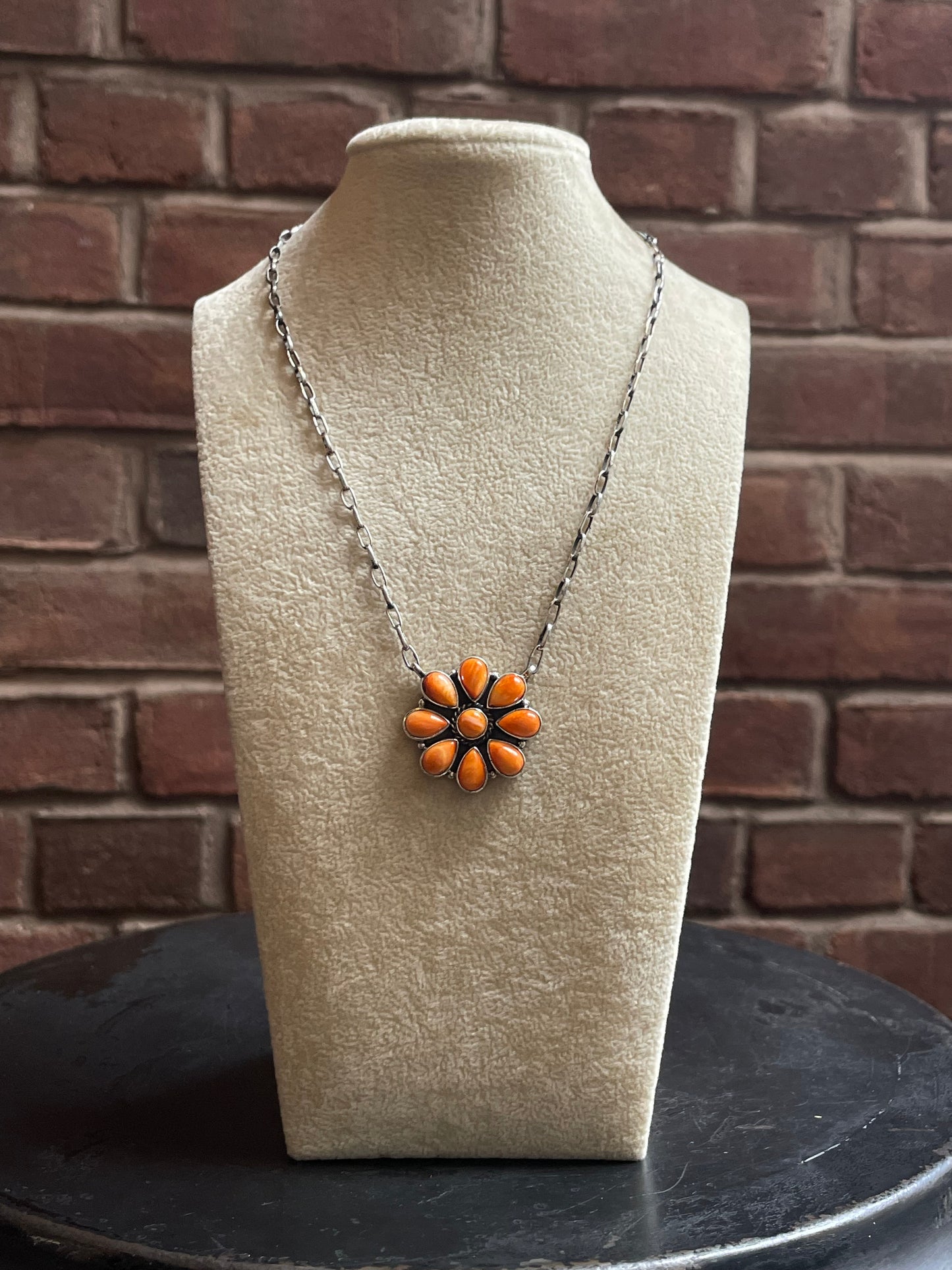 Spiny Oyster Flower Pendant Necklace | Round Cluster Design | 925 Silver E588