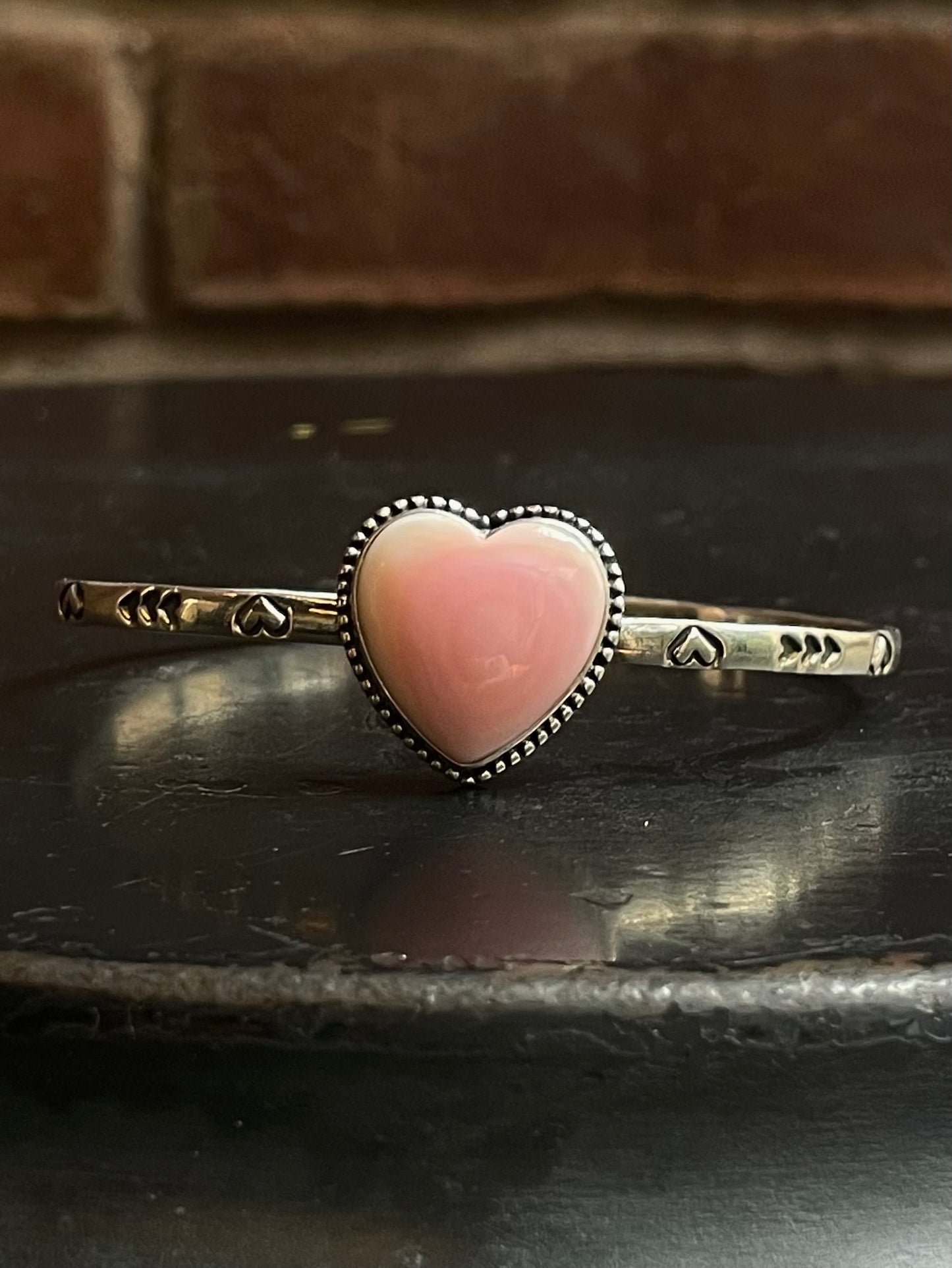 Pink Conch Heart Cuff | Stamped Heart Band | 925 Silver E693