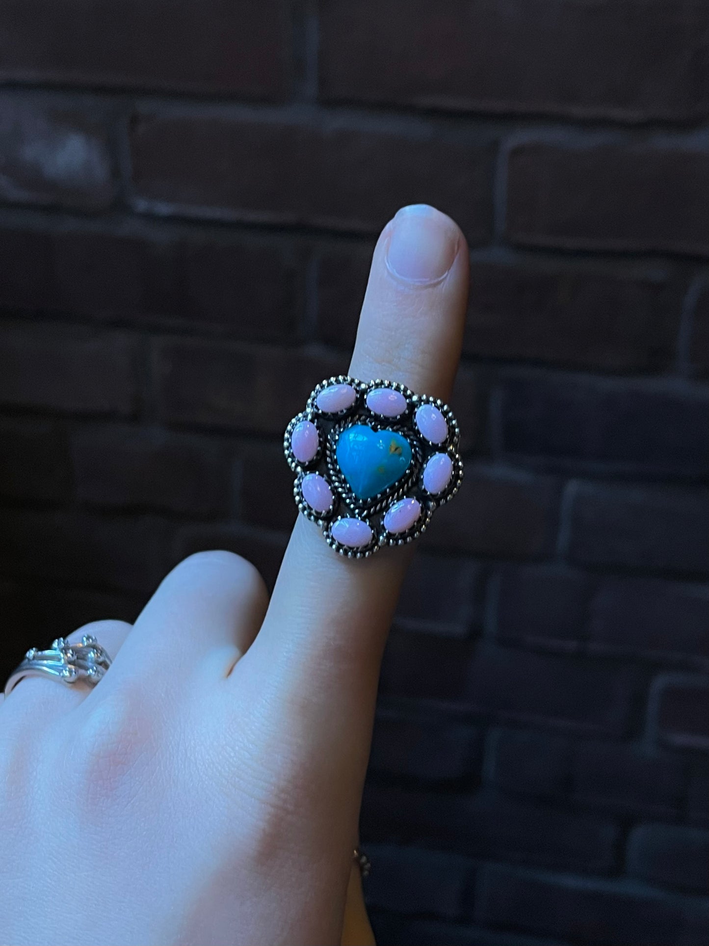 Kingman Turquoise Heart & Pink Conch Cluster Ring Size 7 | 925 Sterling Silver E417