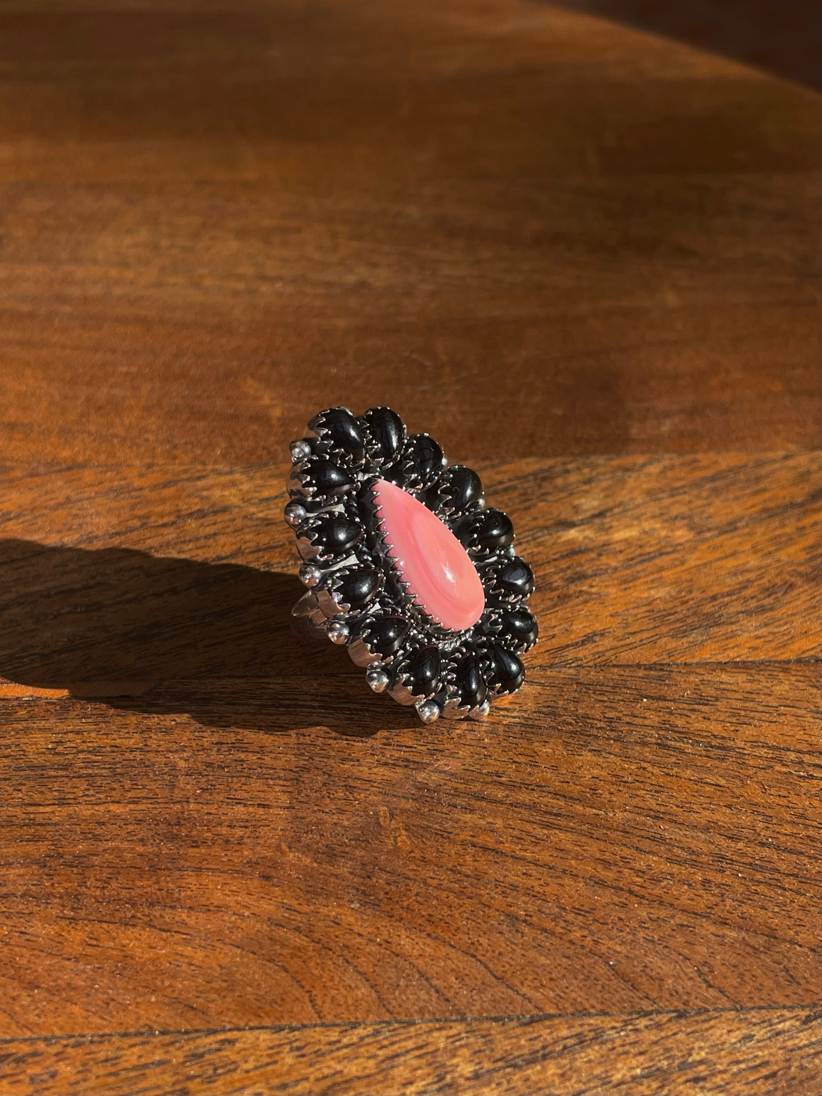 Pink Conch & Black Onyx Ring | Sterling Silver 925 | Size 7 C801