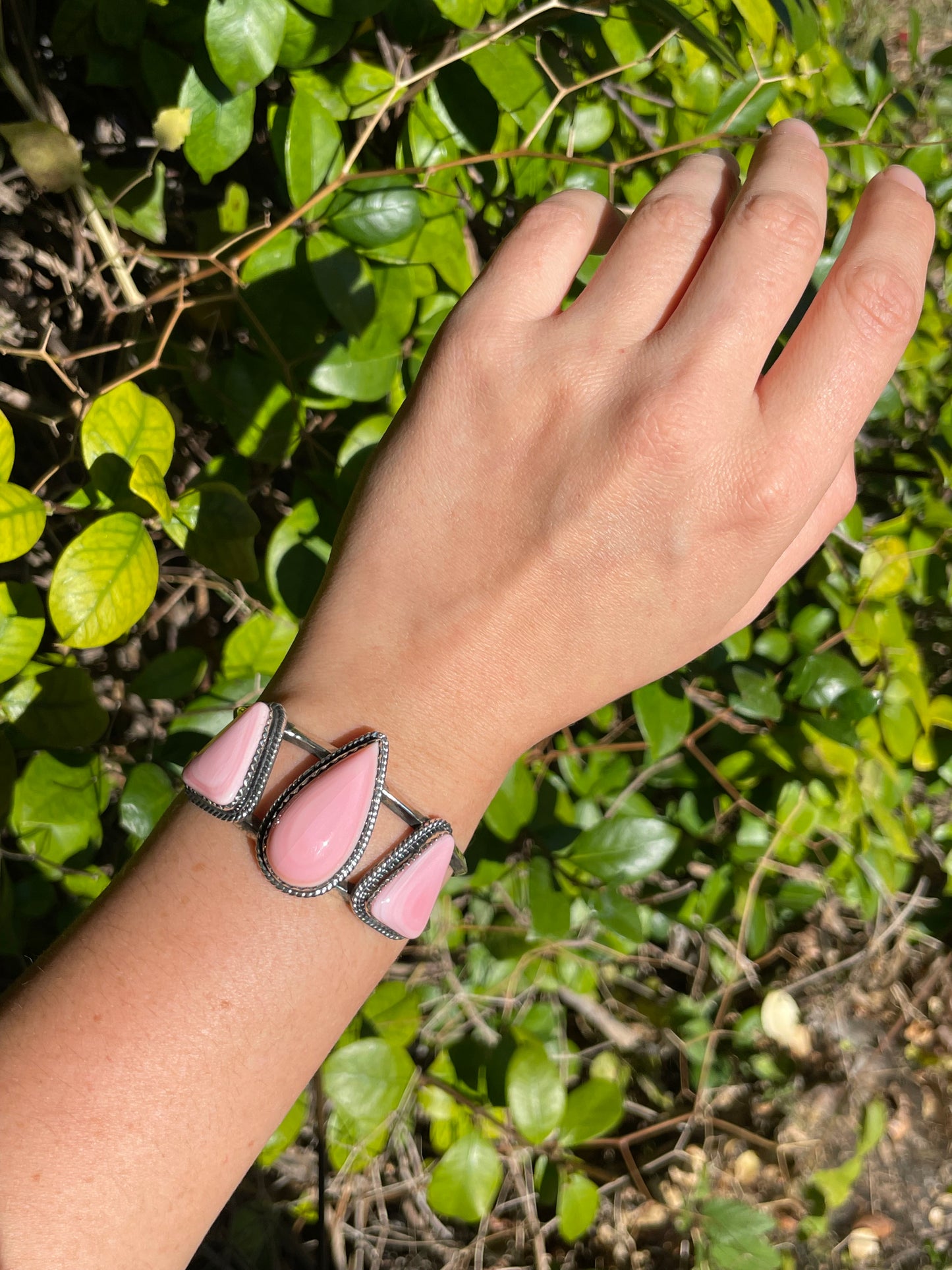 Pink Conch Triple Teardrop Cuff Bracelet | Sterling Silver B671