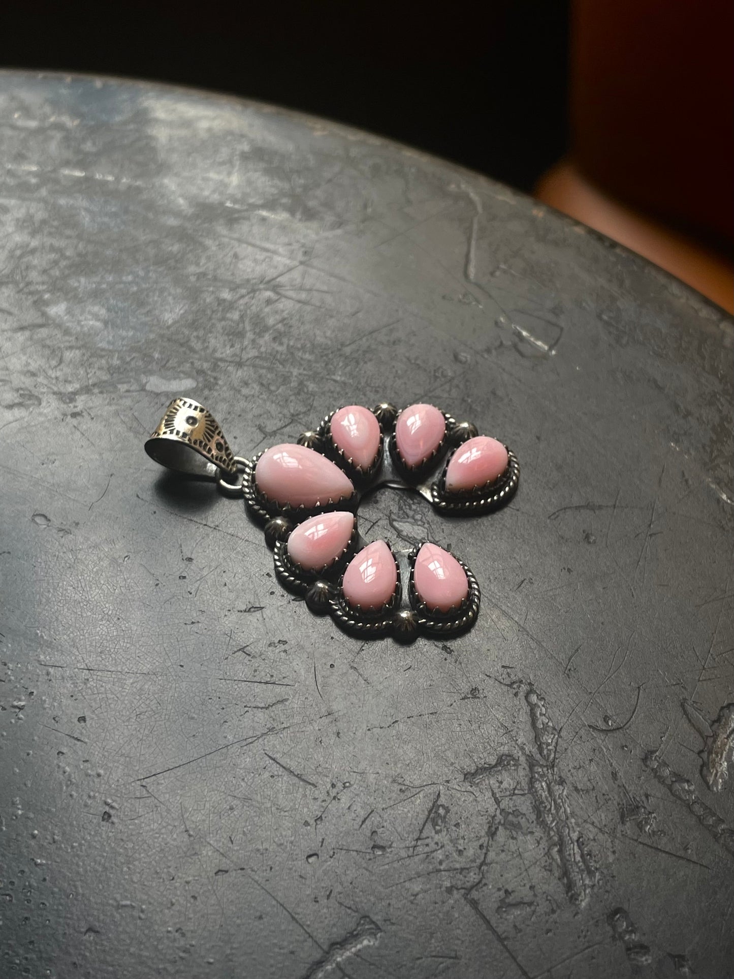 Pink Conch Naja Pendant | Sterling Silver E721