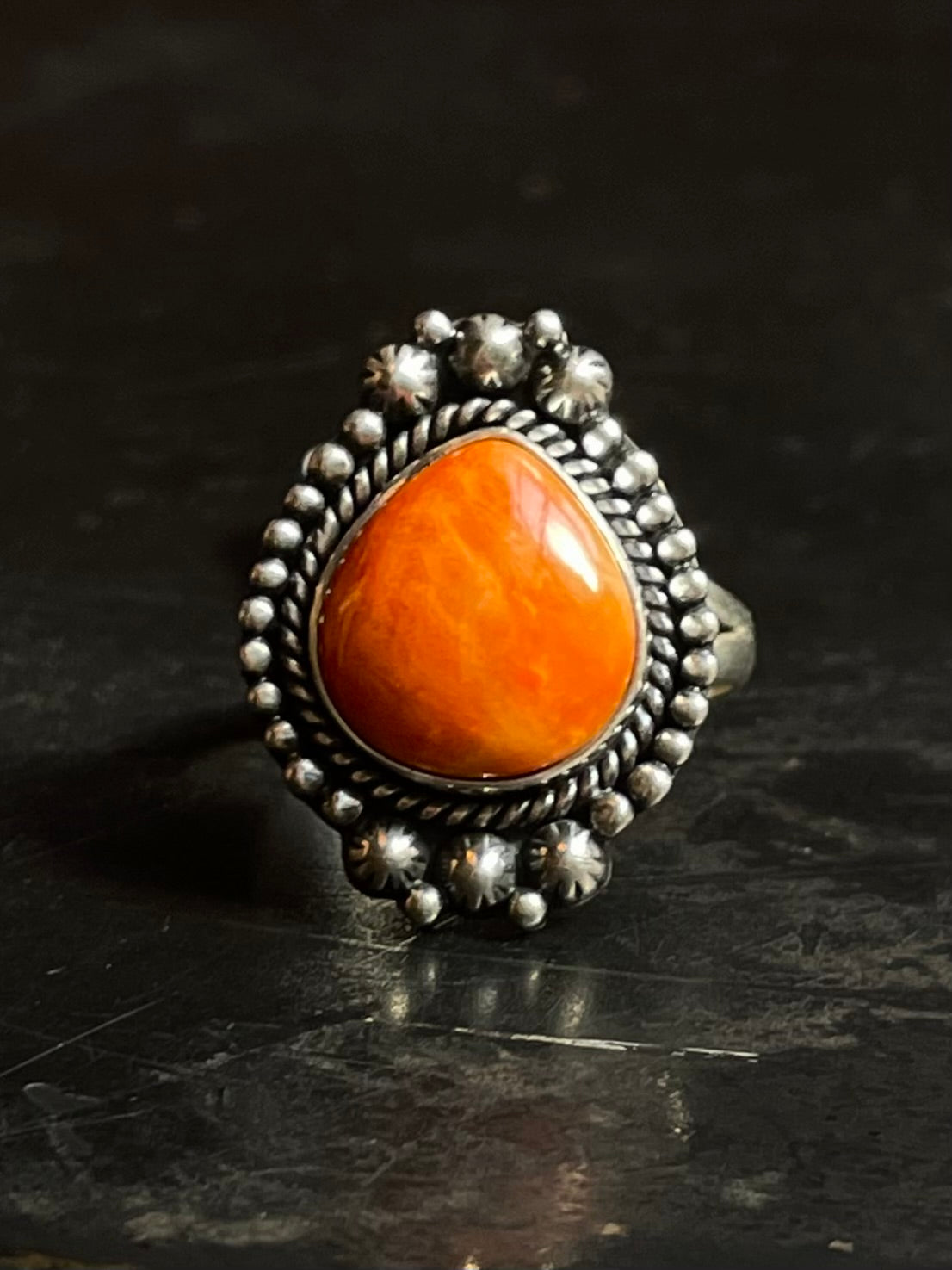 Spiny Oyster Ring Oval Design | Sterling Silver | Size 9 | A333