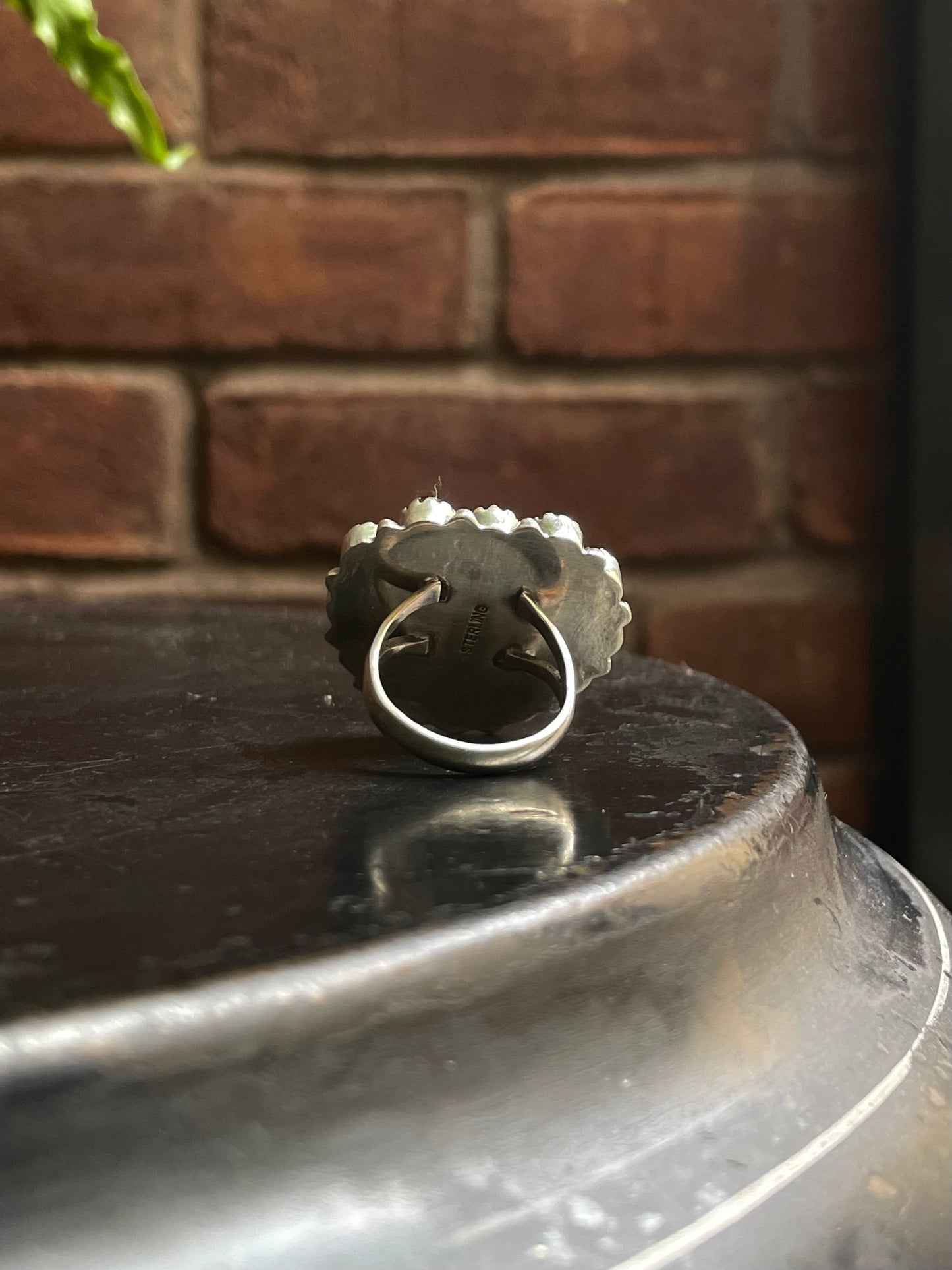 Pink Conch & Black Onyx Cluster Ring | 925 Sterling Silver | Size 9 E310
