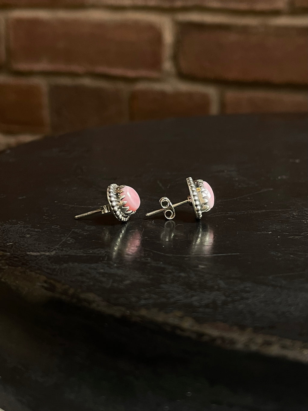 Pink Conch Teardrop Stud Earrings | 925 Sterling Silver E787