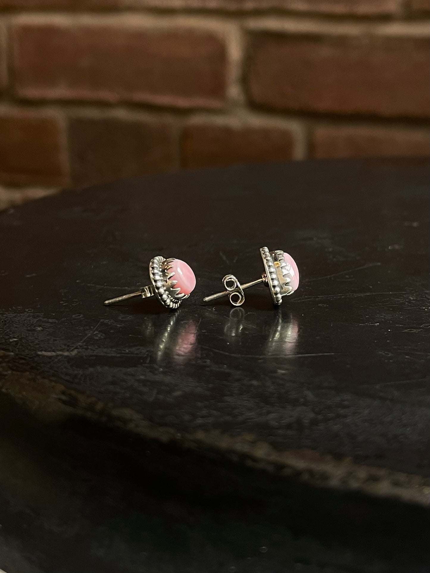 Pink Conch Teardrop Stud Earrings | 925 Sterling Silver E792