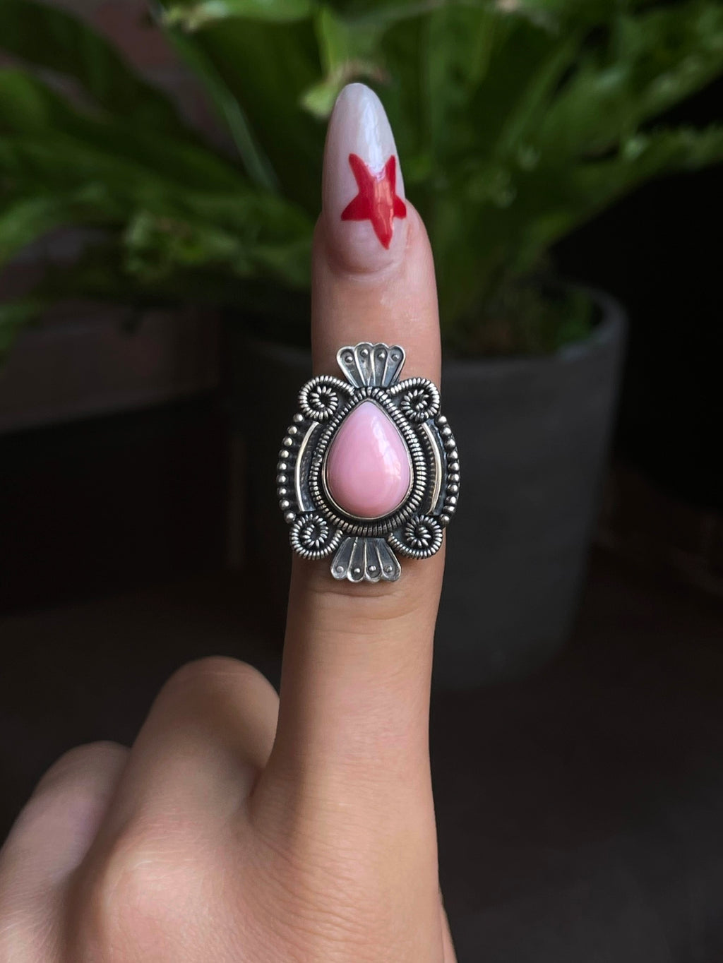 Pink Conch Tear Drop Ring Size 6 | 925 Sterling Silver G541