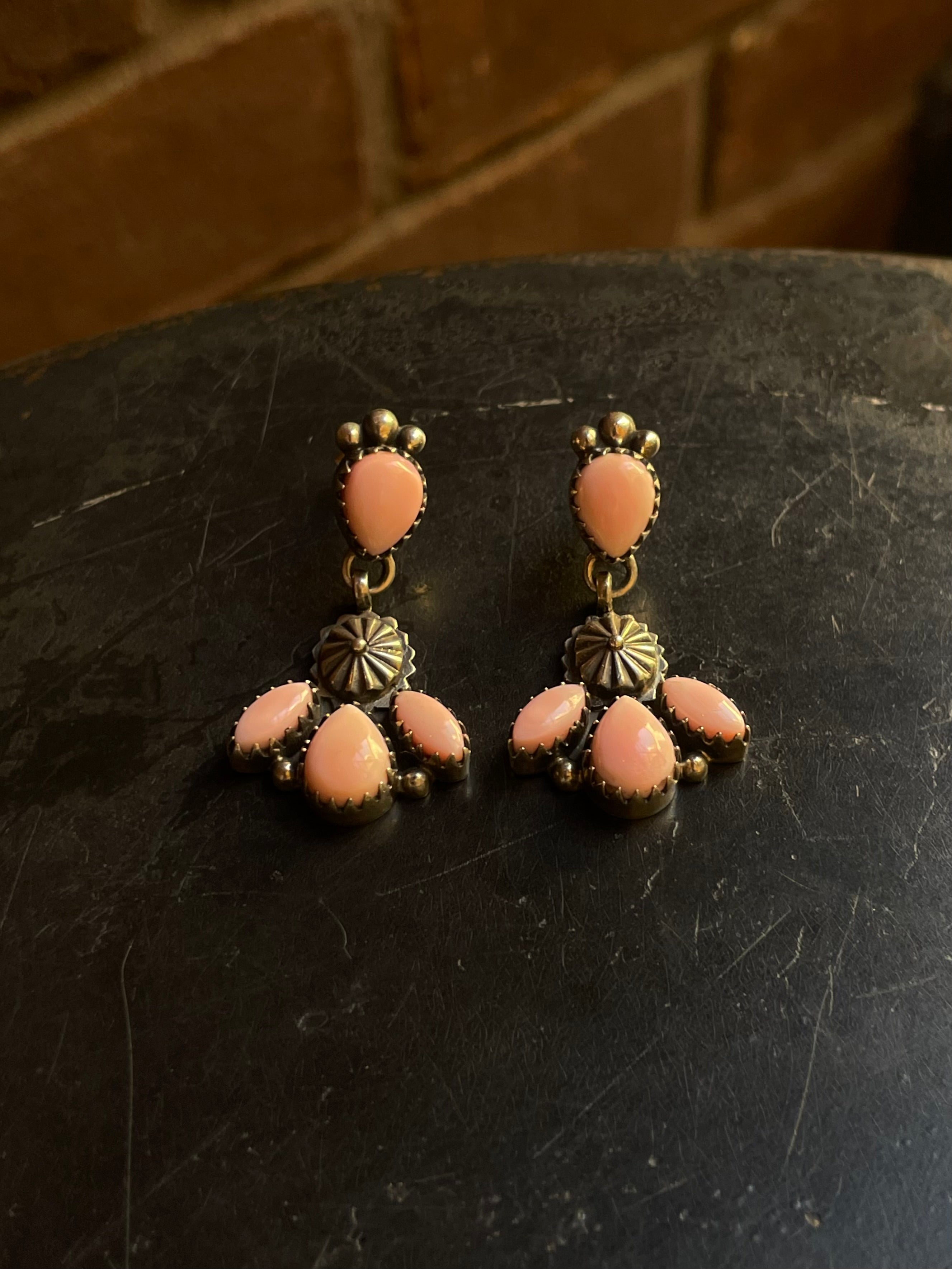 Pink Conch Concho Stud Earrings | 925 Sterling Silver G670