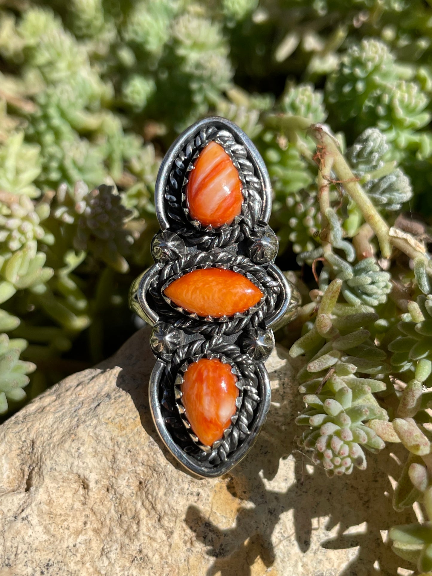 Spiny Oyster Triple Stone Ring Size 7.5 | 925 Sterling Silver Southwest B992