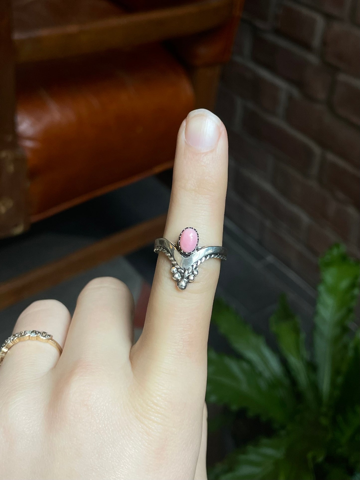 Pink Conch Tiara Ring | Sterling Silver | Size 8.25 | A730