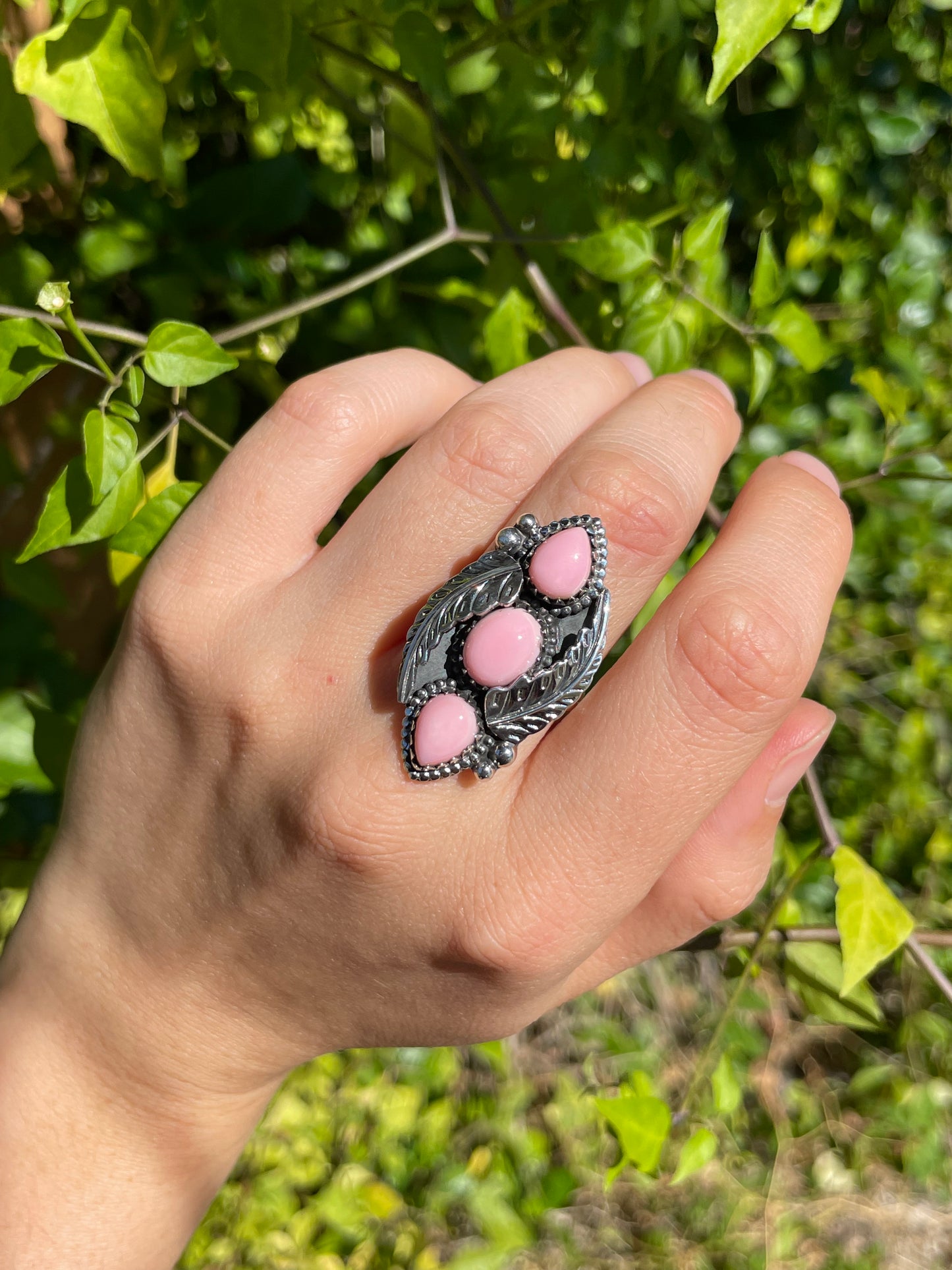 Pink Conch Triple Stone Leaf Ring | 925 Sterling Silver | Size 9 B305