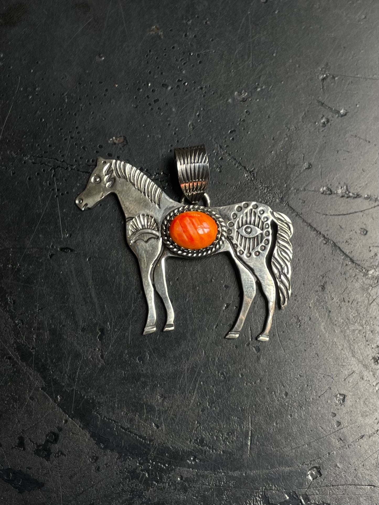 Spiny Oyster Horse Pendant | 925 Sterling Silver E264