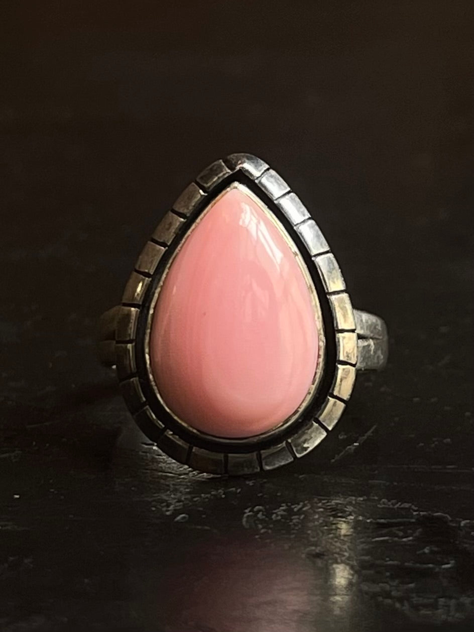 Pink Conch Tear Drop Ring Size 6 | 925 Sterling Silver G128